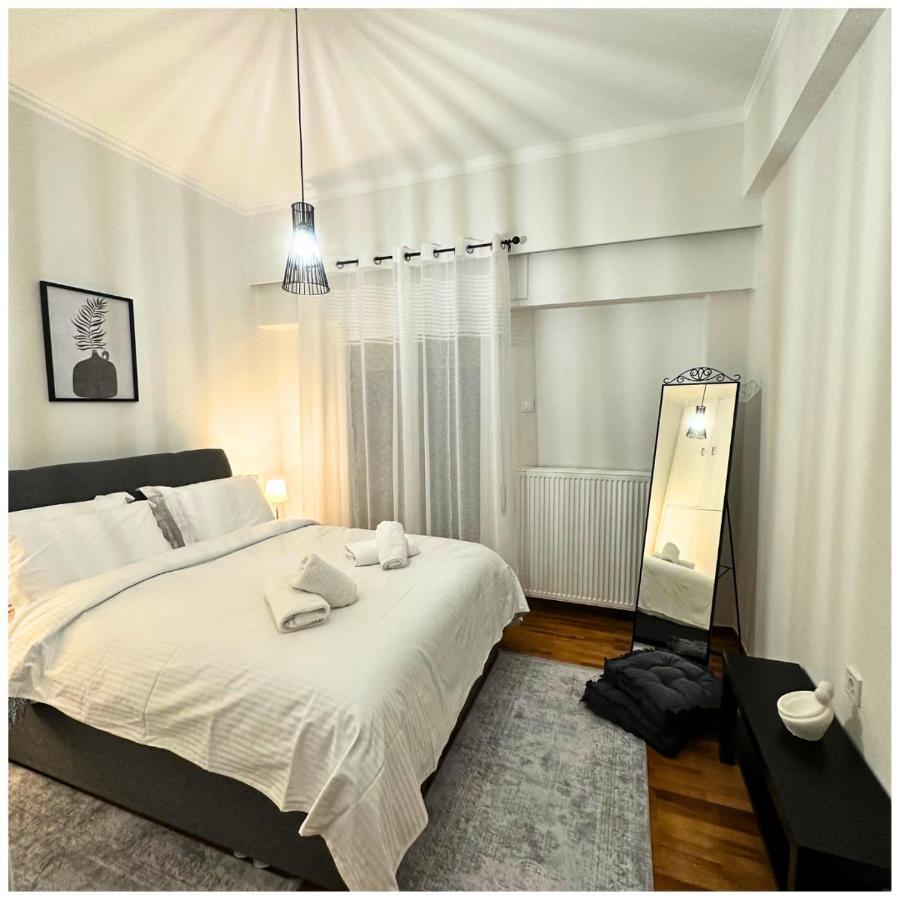 Memories Apartments Μονοκατοικία Στο Καρπενήσι Екстериор снимка